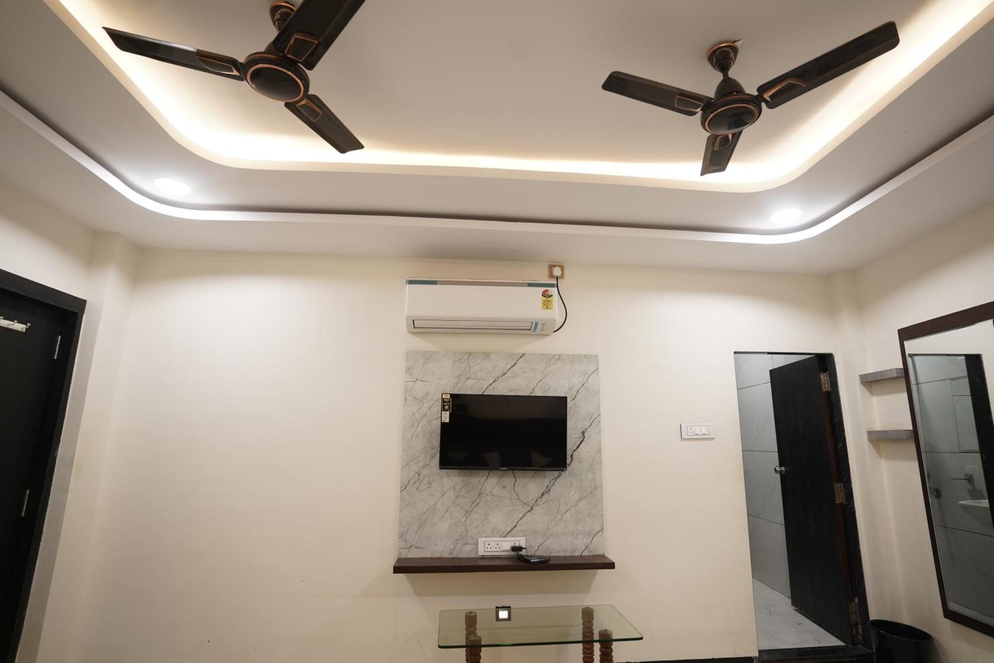 Hotel Dev Kripa Ujjain Exterior foto